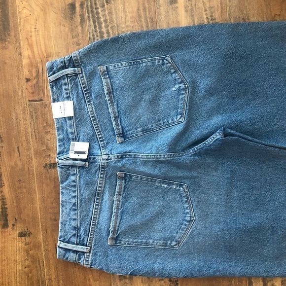 𝅺***nwt*** GOOD AMERICAN Weekender High-Waisted Jeans - Picture 12 of 16
